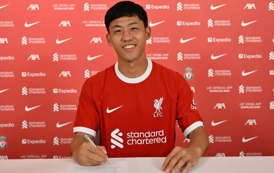 Wataru Endo và niềm gắn kết mãnh liệt cùng Liverpool mùa mới 1 Wataru Endo và niềm gắn kết mãnh liệt cùng Liverpool mùa mới